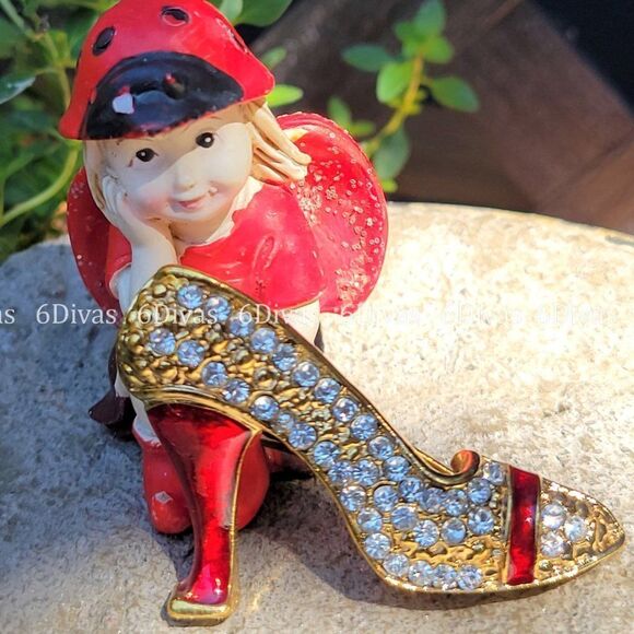 RED and Gold Stiletto Heel Shoe Brooch - Picture 2 of 8